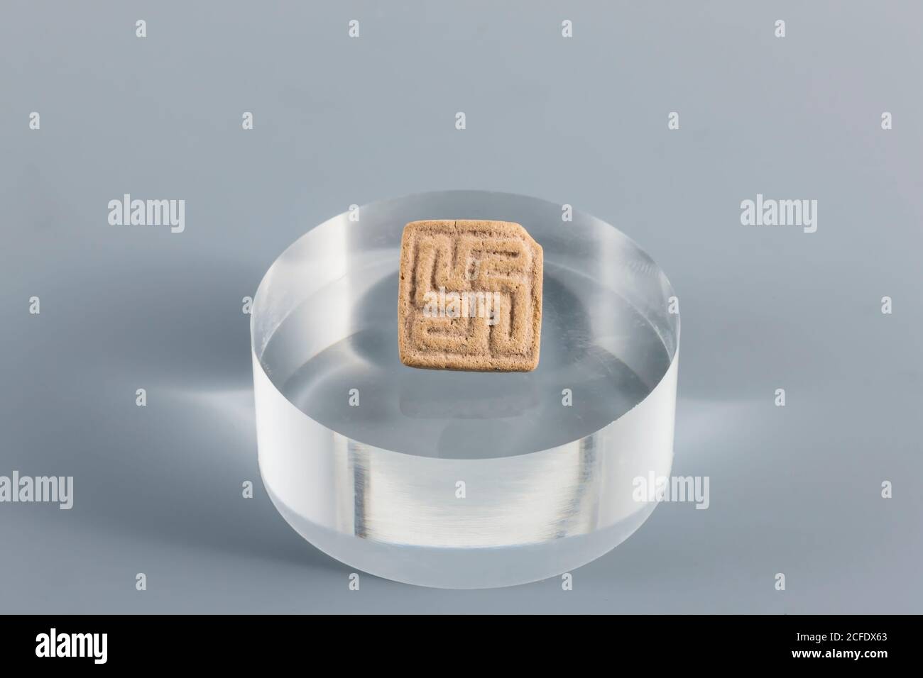 Sceau de la foi de Swastika, du Choristan, galerie de la civilisation de la vallée de l'Indus, Musée national du Pakistan, Karachi, Sindh, Pakistan, Asie du Sud, Asie Banque D'Images