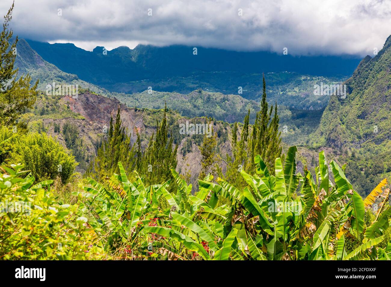 ViewPoint point du jour Enfer Bourg, Cirque de Salazie volcan, Hell-Bourg, Ile de la Réunion, France, Afrique, Océan Indien Banque D'Images