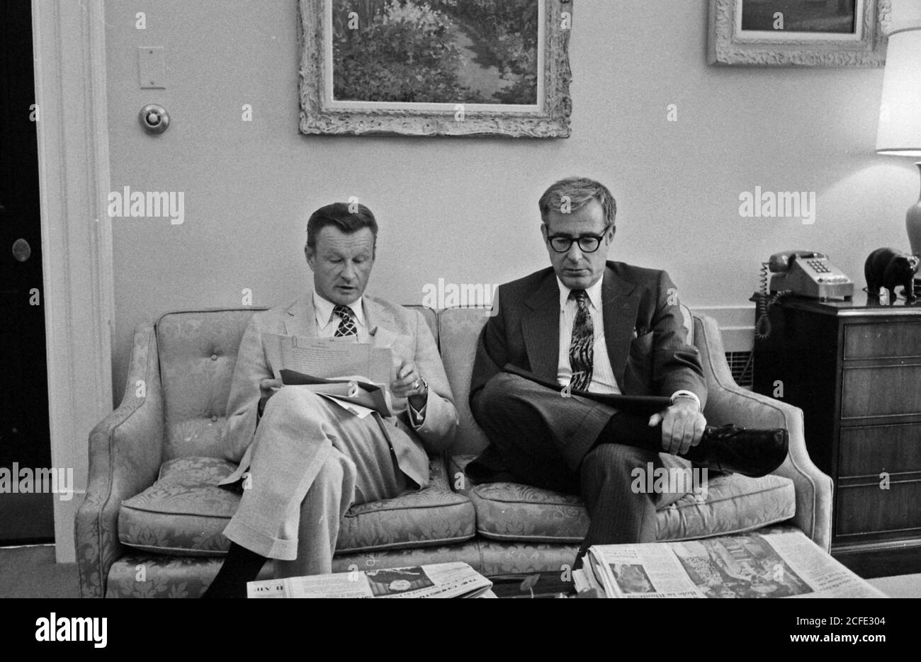 Zbigniew Brzezinski et Harold Brown ca. 08/25/1977 Banque D'Images