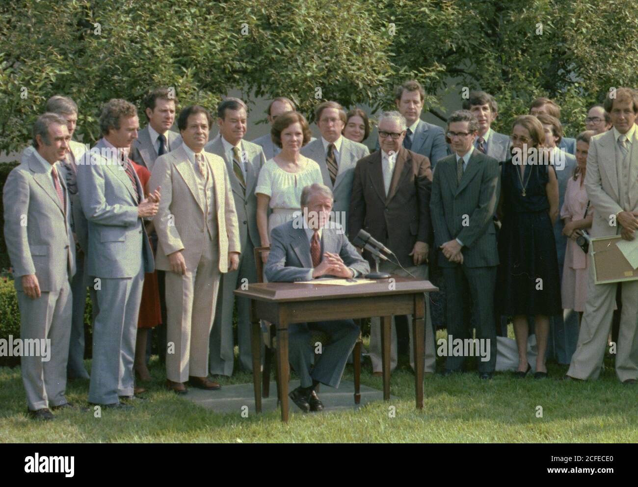 Jimmy carter signe l'aire de loisirs nationale de la rivière Chattahoochee en droit. CA. 14 août 1978 Banque D'Images