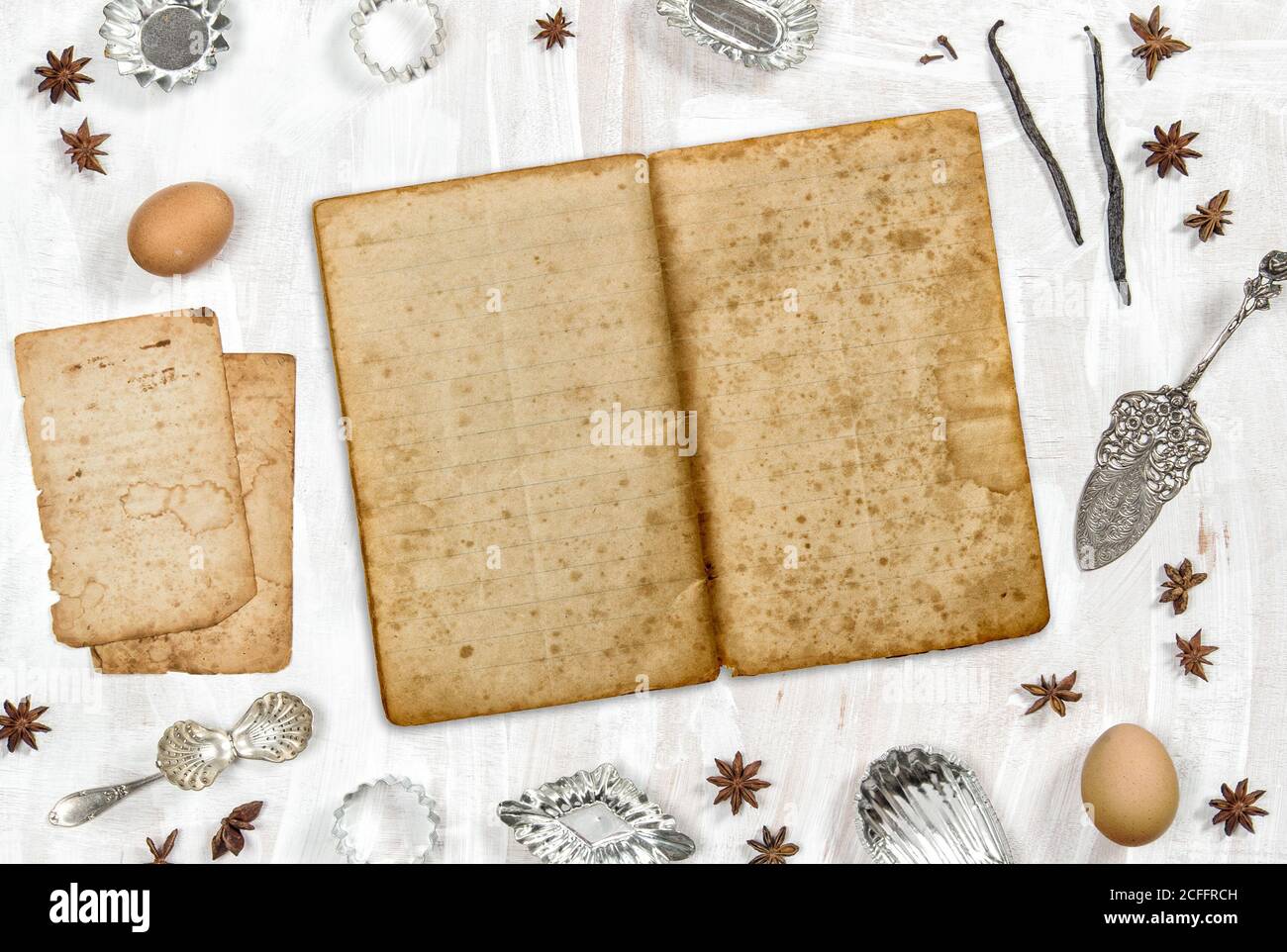 Ancienne maquette de livre de recettes. Fond plat de la nourriture Banque D'Images