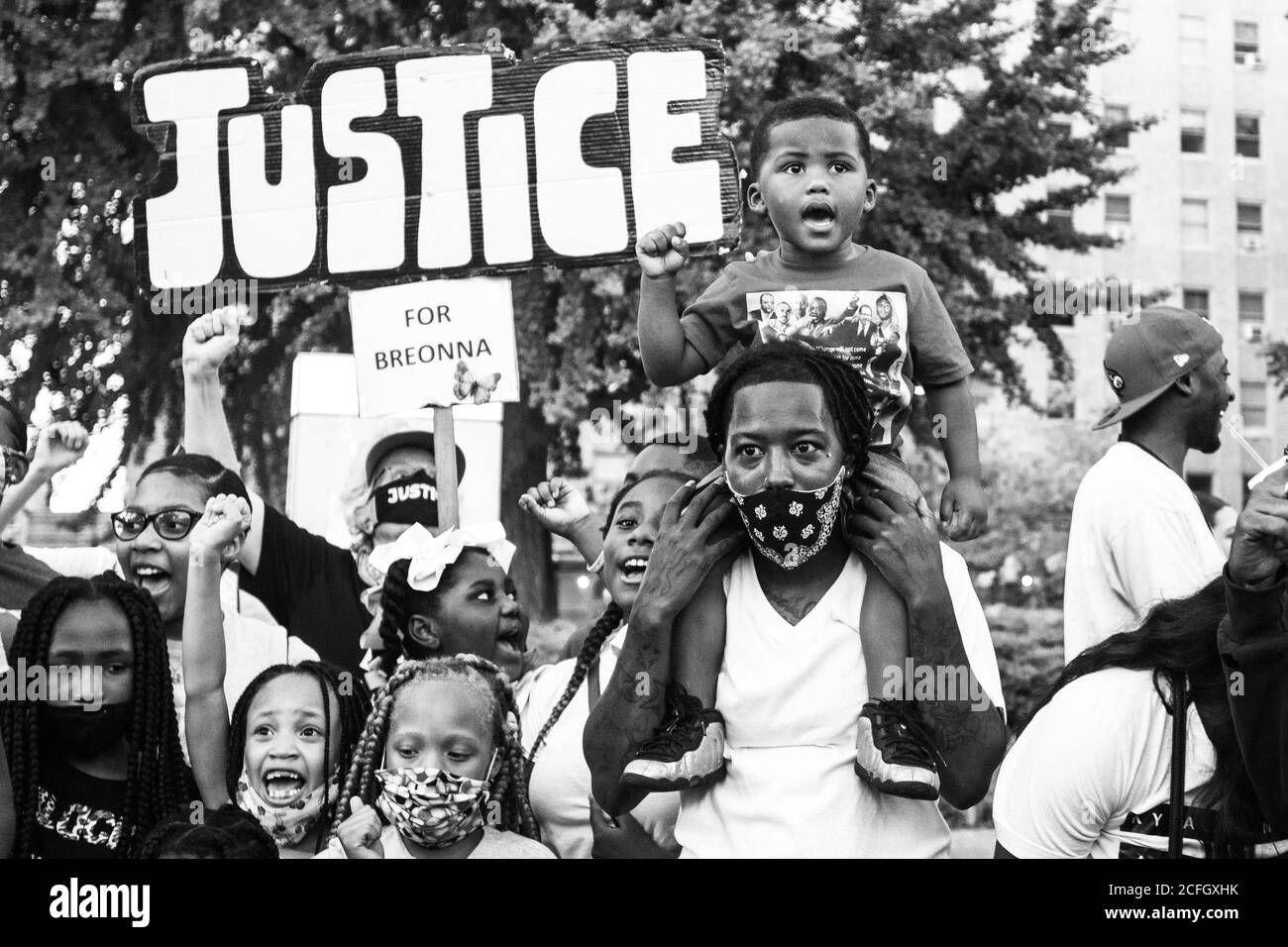 Louisville, Kentucky, États-Unis. 4 septembre 2020. Les manifestants manifestent près du parc Jefferson Square le 4 septembre 2020, la veille du Kentucky Derby à Louisville, Kentucky. ( Credit: Chris Tuite/image Space/Media Punch)/Alamy Live News Banque D'Images