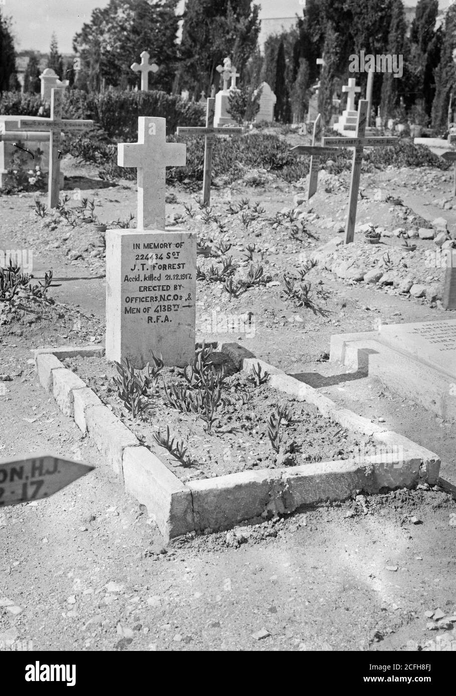 Légende originale: Tombes des soldats - emplacement: CA. 1917-1946 Banque D'Images