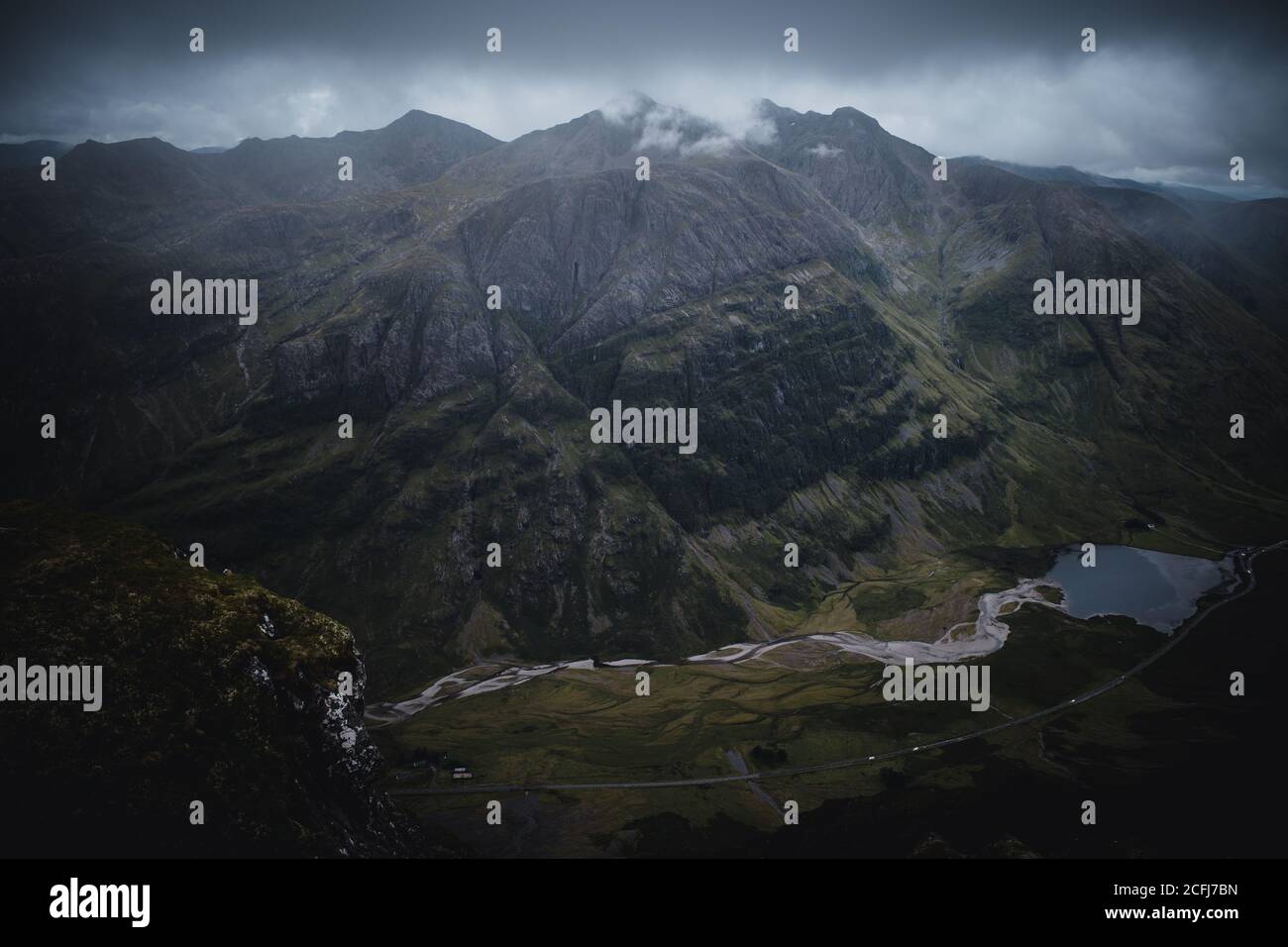 Bidean Nam bian adn Loch Actriochtan, Glencoe, Écosse Banque D'Images
