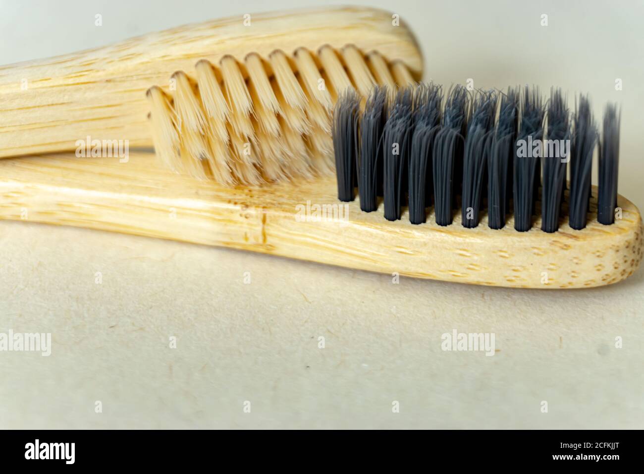 Brosses à dents en bambou Banque D'Images