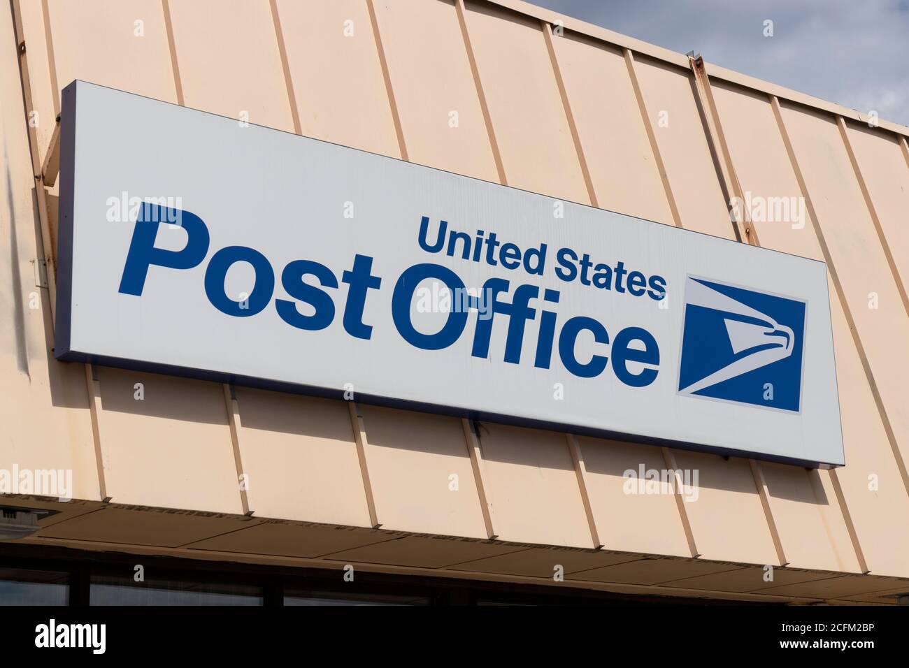 Tolède - Circa septembre 2020 : bureau de poste USPS. L'USPS est responsable de la livraison du courrier et du service postal. Banque D'Images