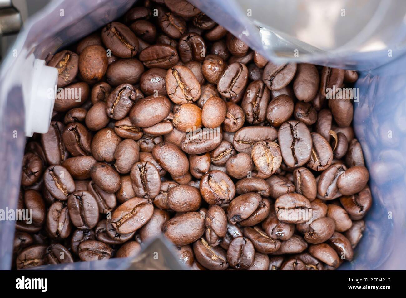 Grains de café fraîchement torréfiés, photo Banque D'Images
