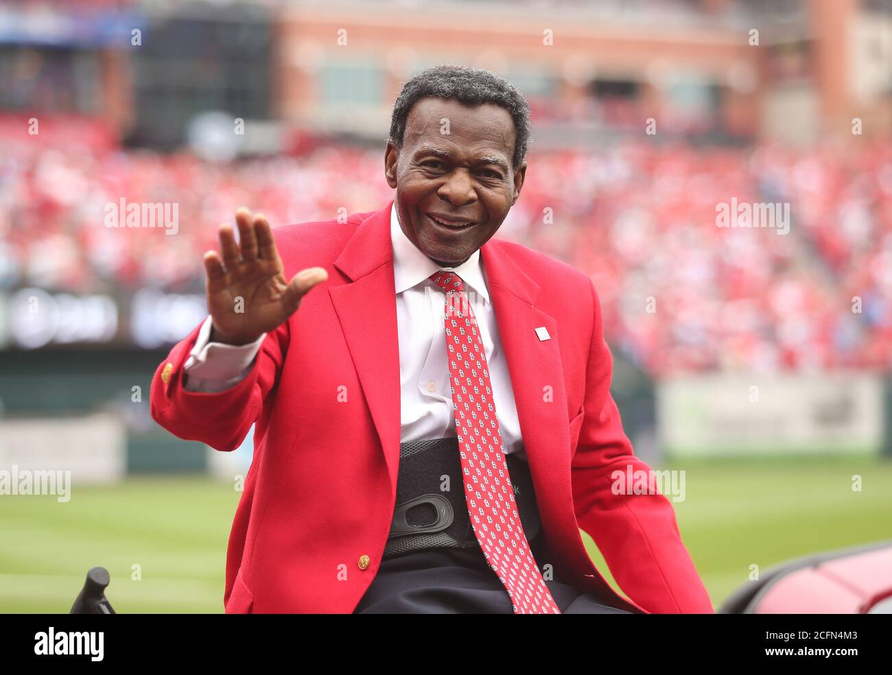 St. Louis, États-Unis. 06e septembre 2020. Lou Brock, ancien membre du St. Louis Cardinals et membre du National Baseball Hall of Fame, montré dans ce fichier photo du 5 avril 2019, est décédé à l'âge de 81 ans le dimanche 6 septembre 2020. Photo du fichier par Bill Greenblatt/UPI crédit: UPI/Alay Live News Banque D'Images