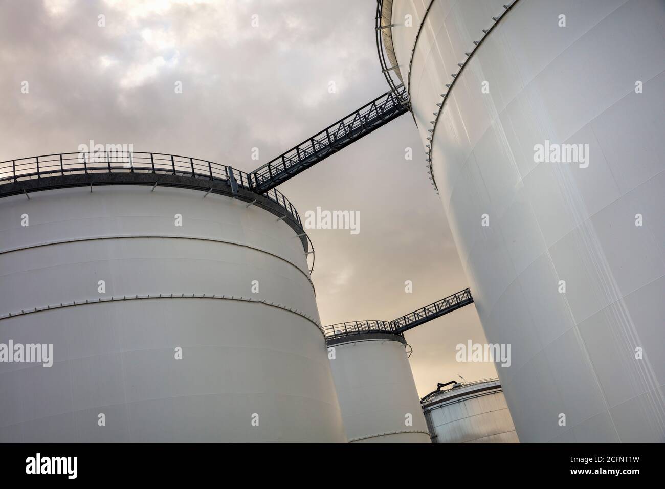 Pays-Bas, Rotterdam, Port de Rotterdam, stockage de pétrole brut. Banque D'Images