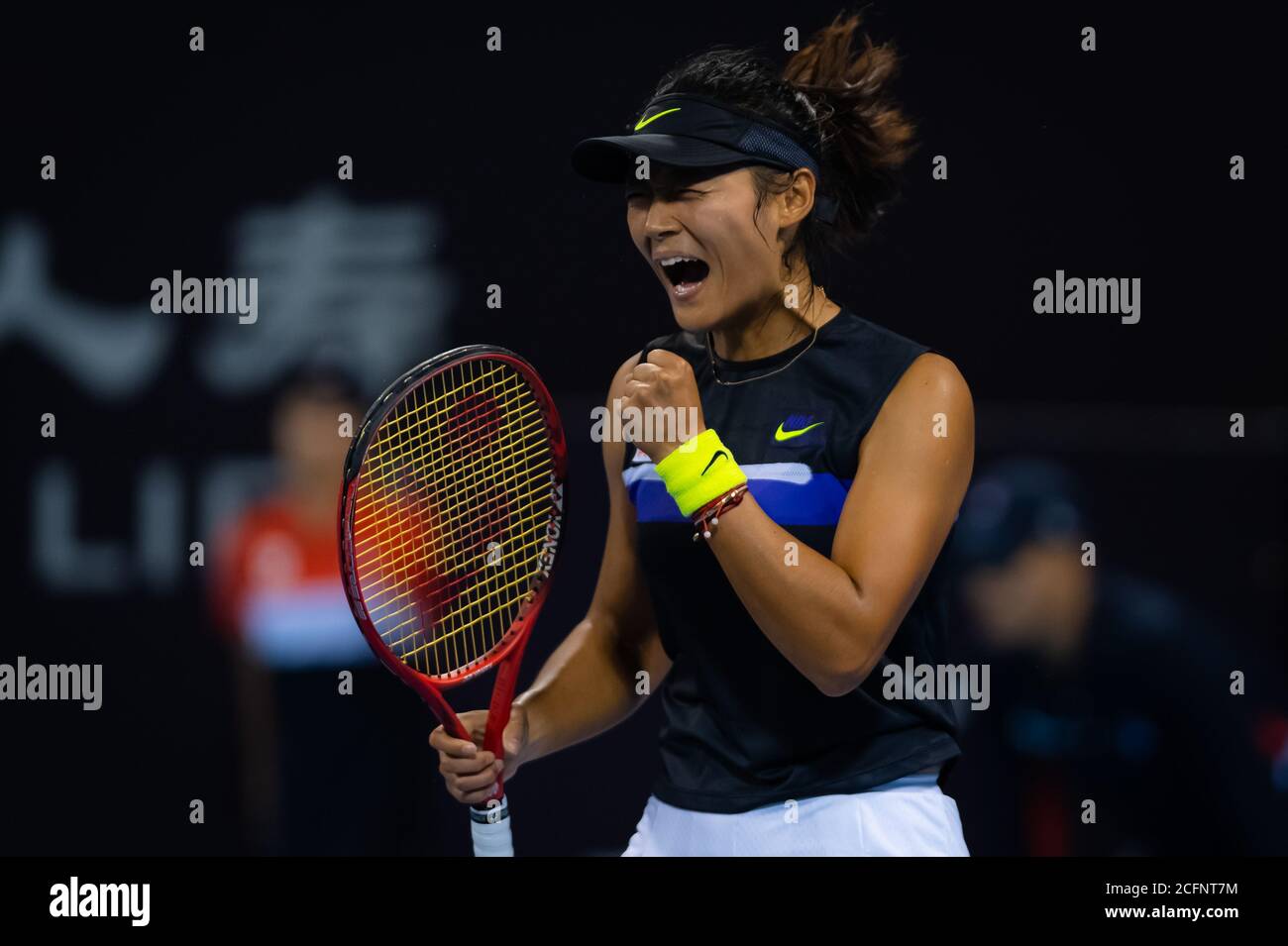 Yafan Wang de Chine en action lors de son deuxième tour de match Au tournoi de tennis obligatoire China Open Premier 2019 Banque D'Images