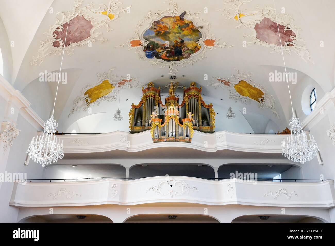 Orgue d'église à Saint-Martin, église catholique du village de Hochdorf, canton de Lucerne, Suisse. Banque D'Images