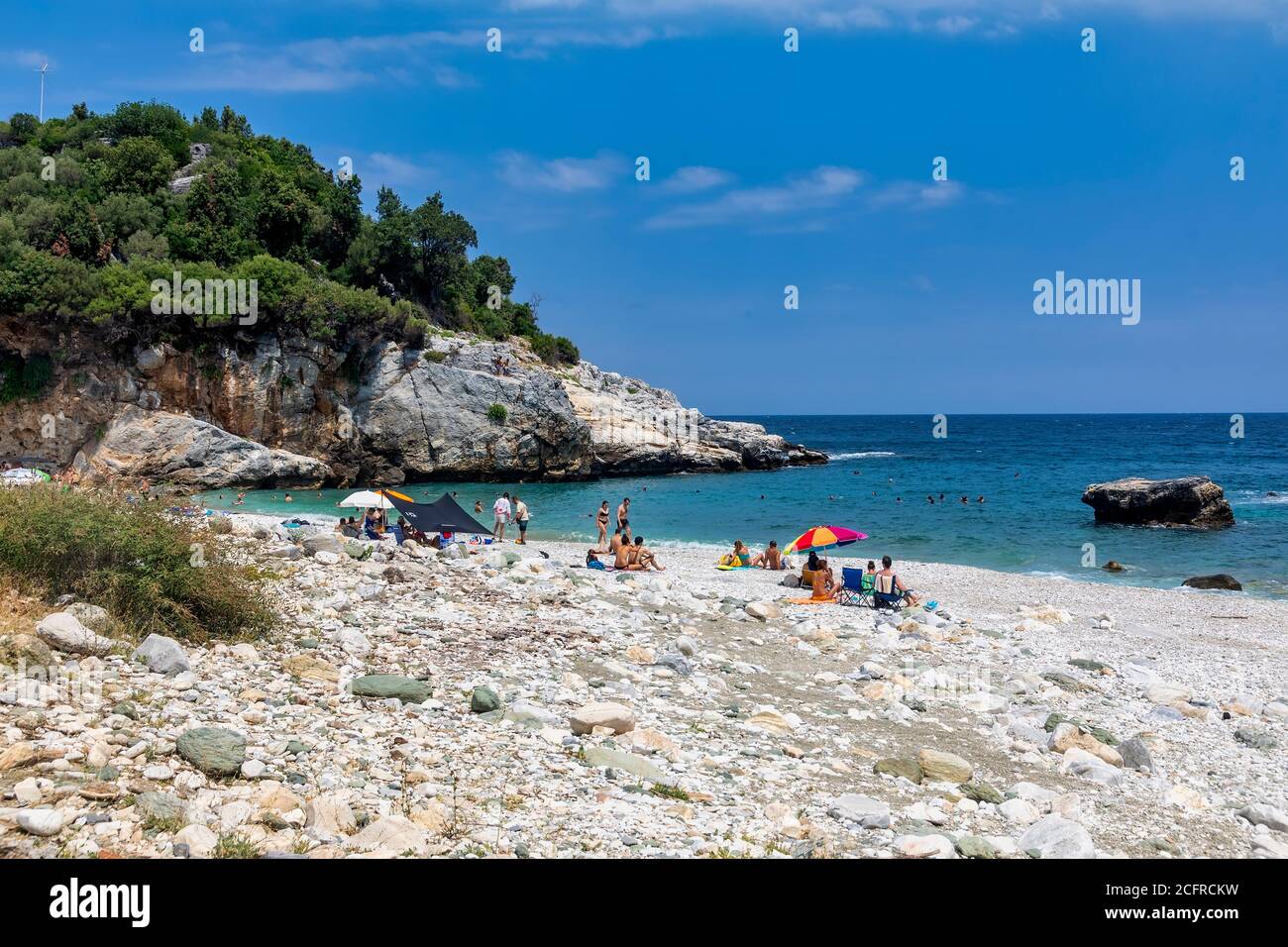 Pélion, Grèce - 8 août 2020 : plage pittoresque de Damouchari à Pélion, en Grèce Banque D'Images