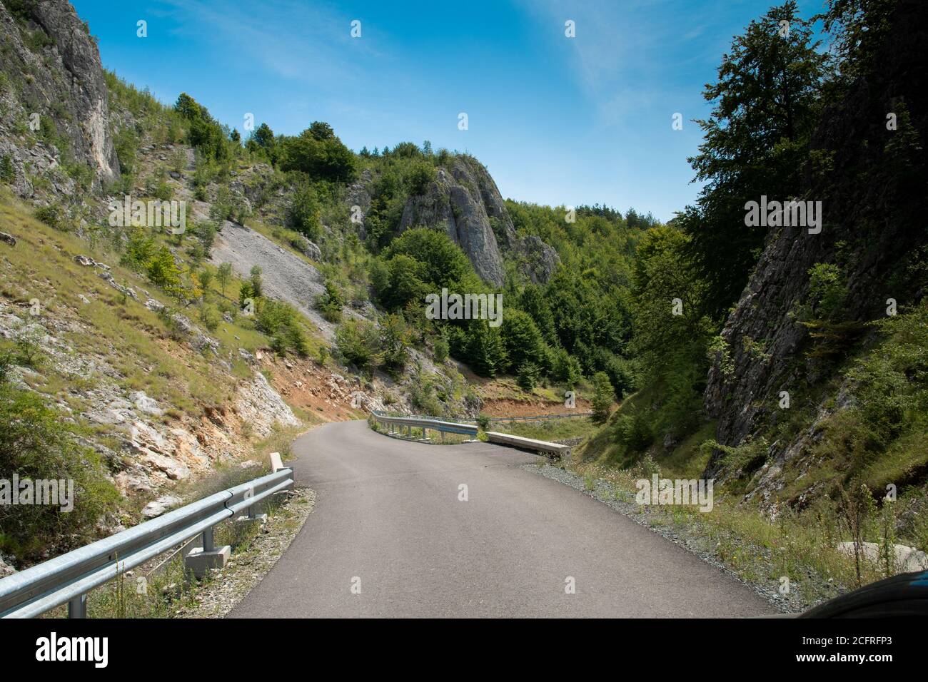 Photos étonnantes: Eglise de Nicodim, Grottes, le pont de Dieu Banque D'Images