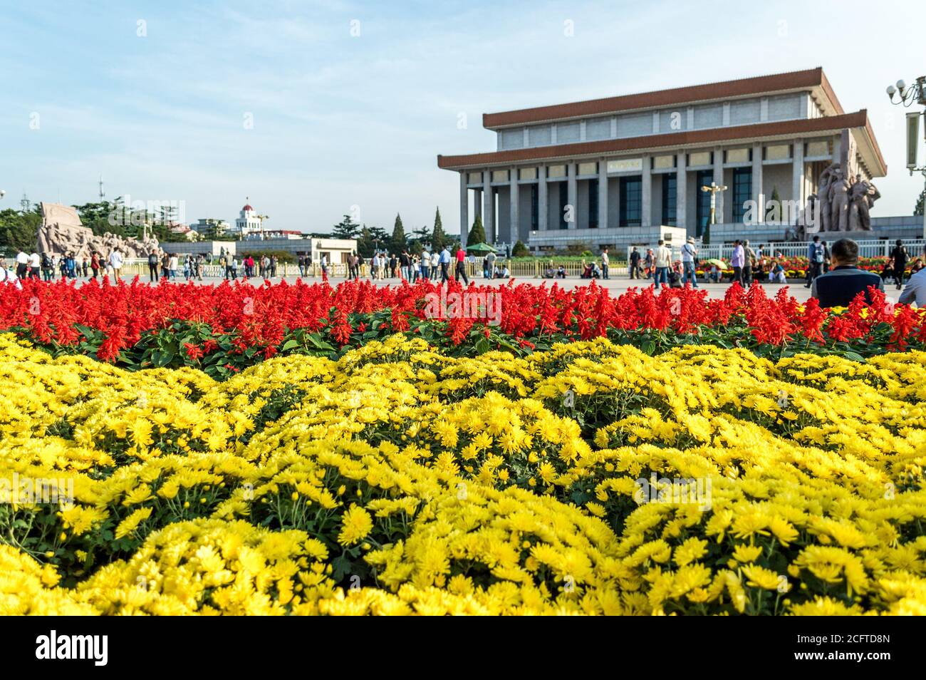 Pékin / Chine - 27 septembre 2014 : exposition de fleurs colorées installée sur la place Tiananmen à Pékin avant une fête nationale, le jour national du TH Banque D'Images