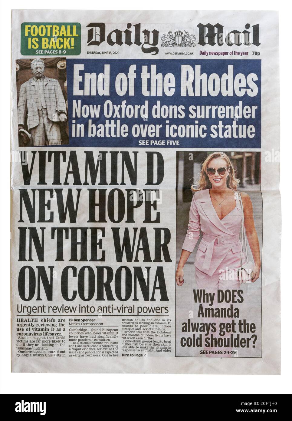 La première page du Daily Mail de juin 2020 avec le titre vitamine D: Nouvel espoir dans la guerre sur Corona Banque D'Images