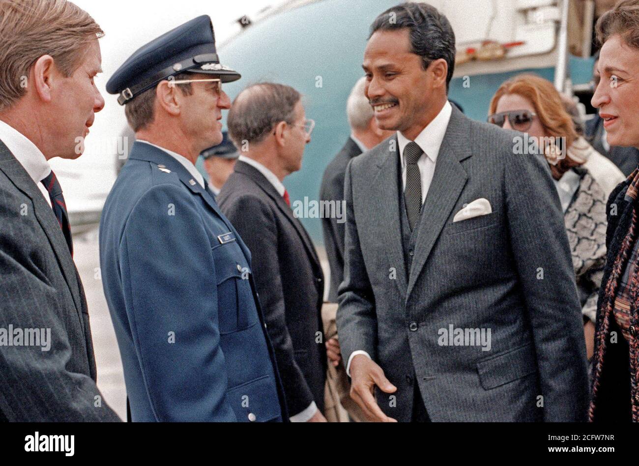 Le Président Hussain Mohammad Ershad du Bangladesh arrive pour une visite d'état. Banque D'Images