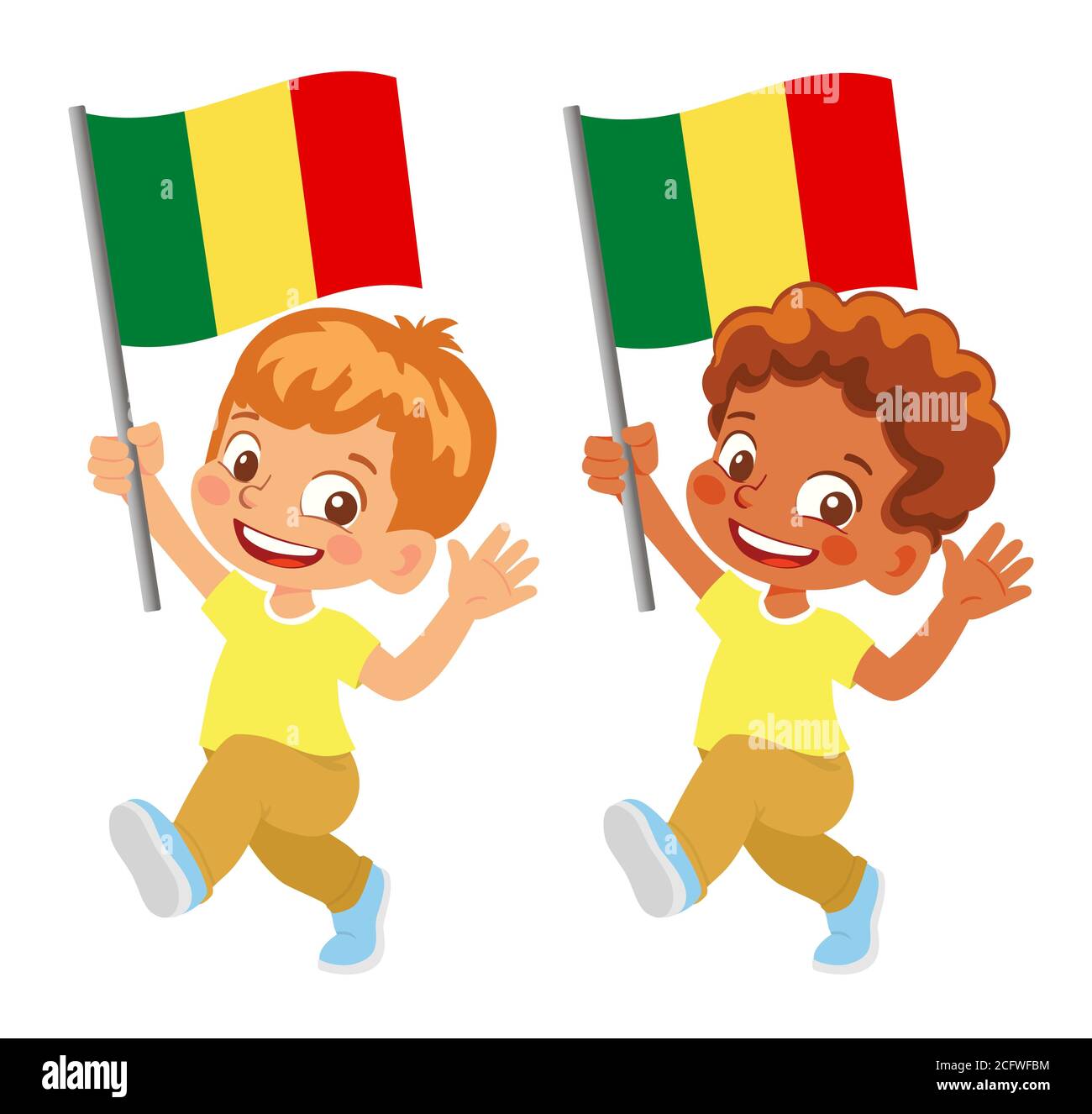 Drapeau du Mali en main. Drapeau de retenue des enfants. Drapeau national du Mali Banque D'Images