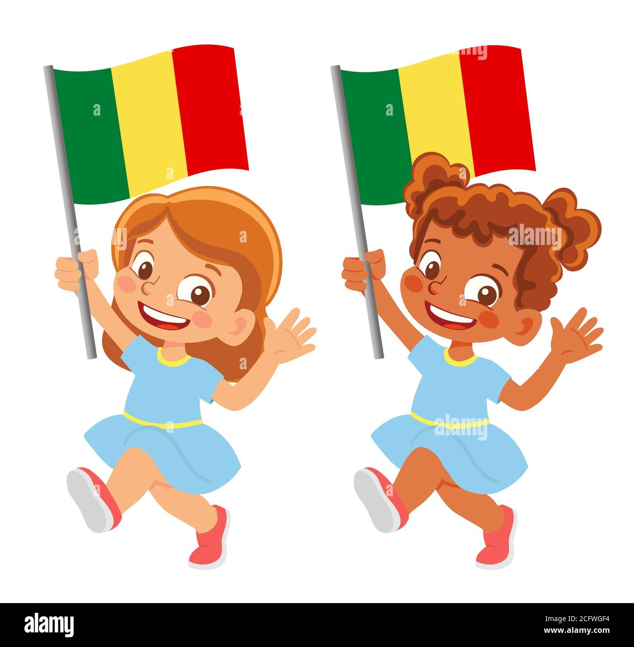 Drapeau du Mali en main. Drapeau de retenue des enfants. Drapeau national du Mali Banque D'Images