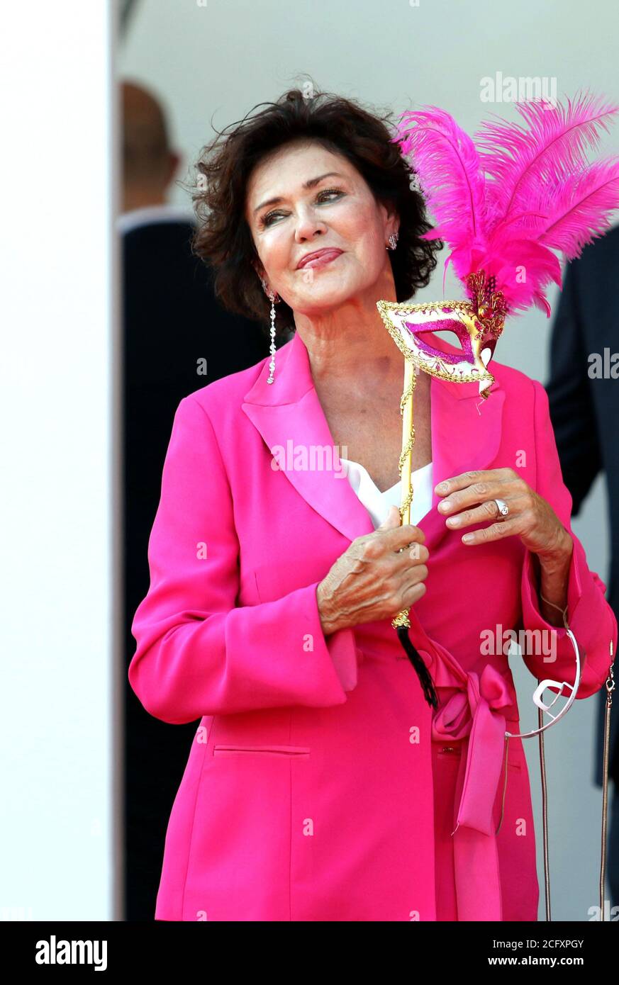 Corinne Clery Venise, Italie. 07septembre 2020. Italie, Lido di Venezia, 07 septembre  2020 : l'actrice française Corinne Clery marche le tapis rouge avant la  projection 'Free - Liberi' pendant le 77e Festival International du