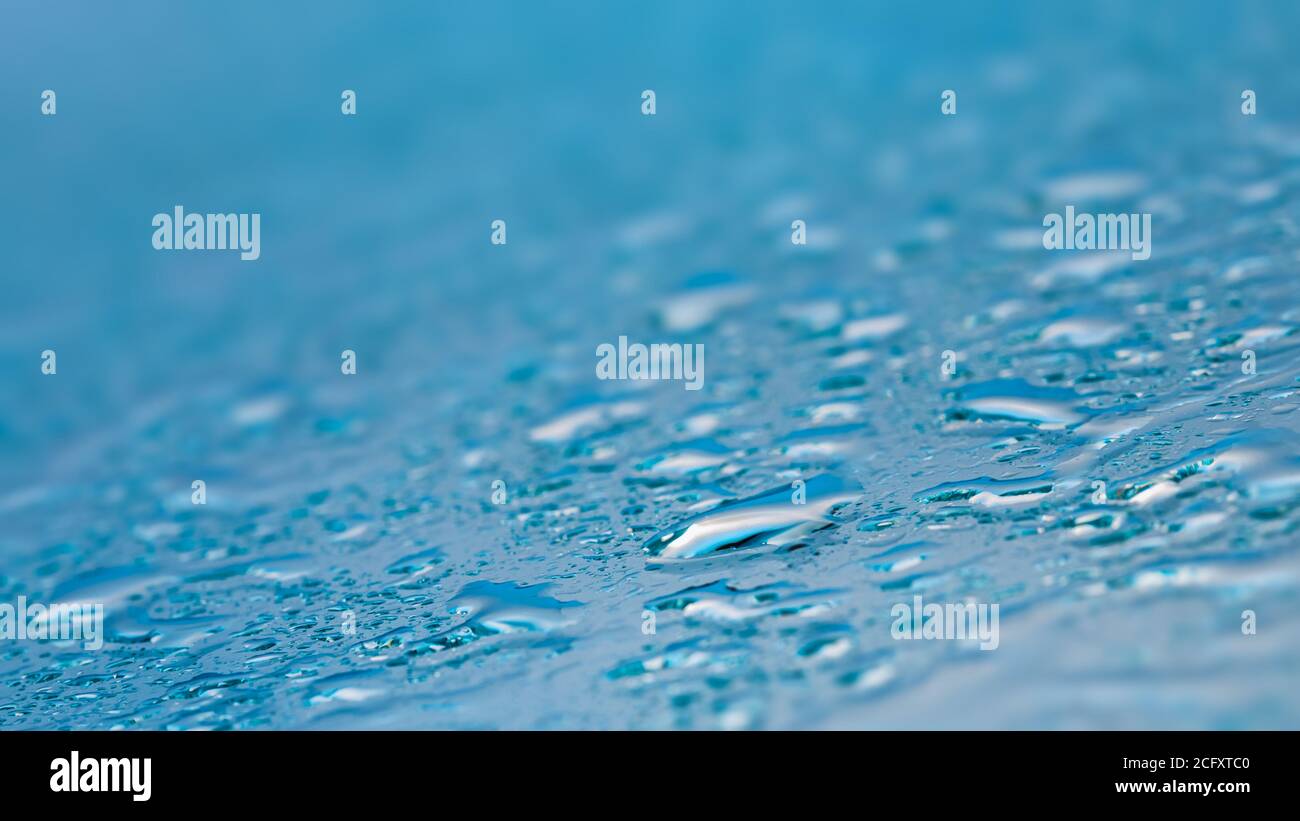 Gouttes d'eau sur verre, concept de pluie Banque D'Images