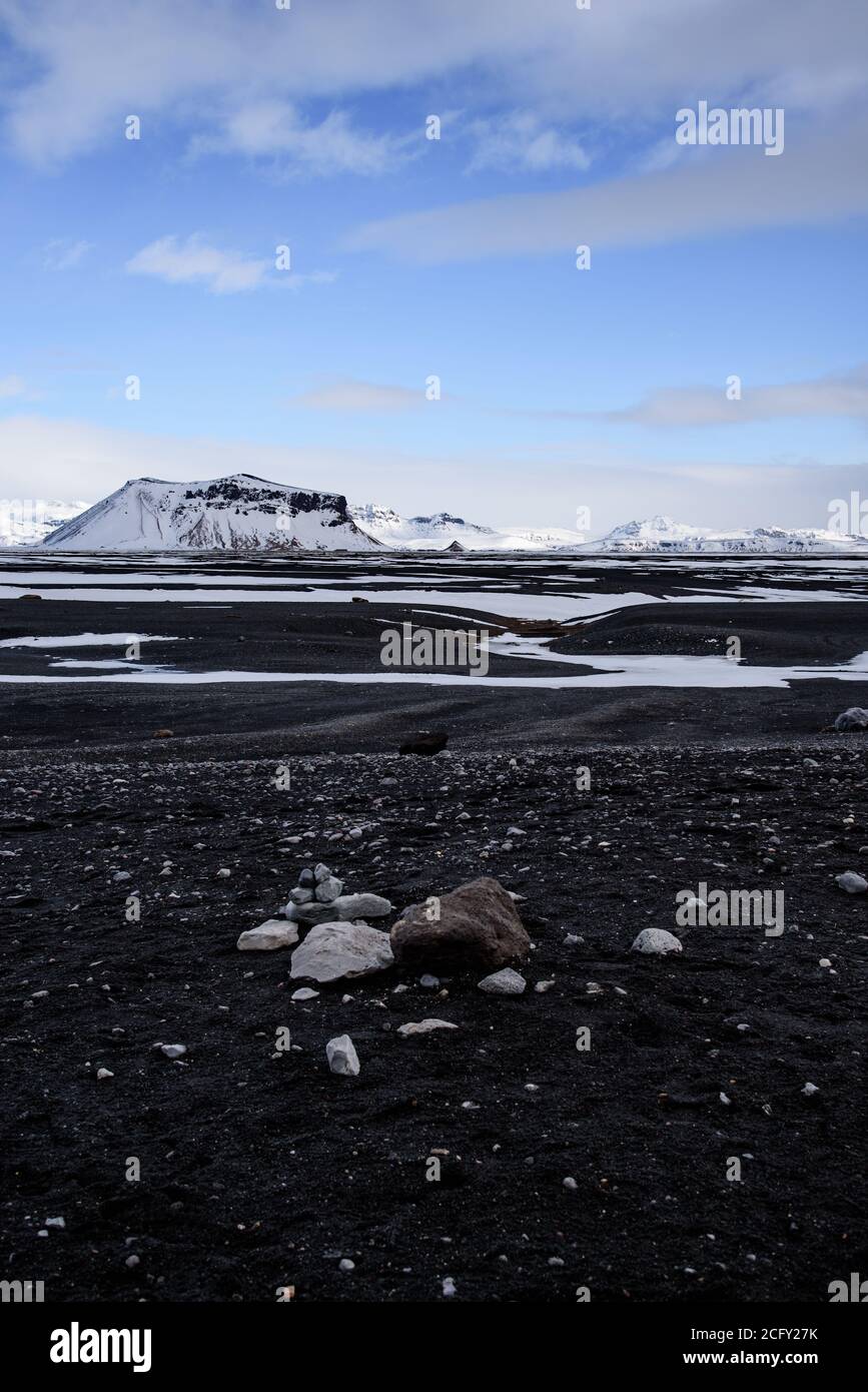 Plage de sable noir de Solheimasandur en Islande Banque D'Images