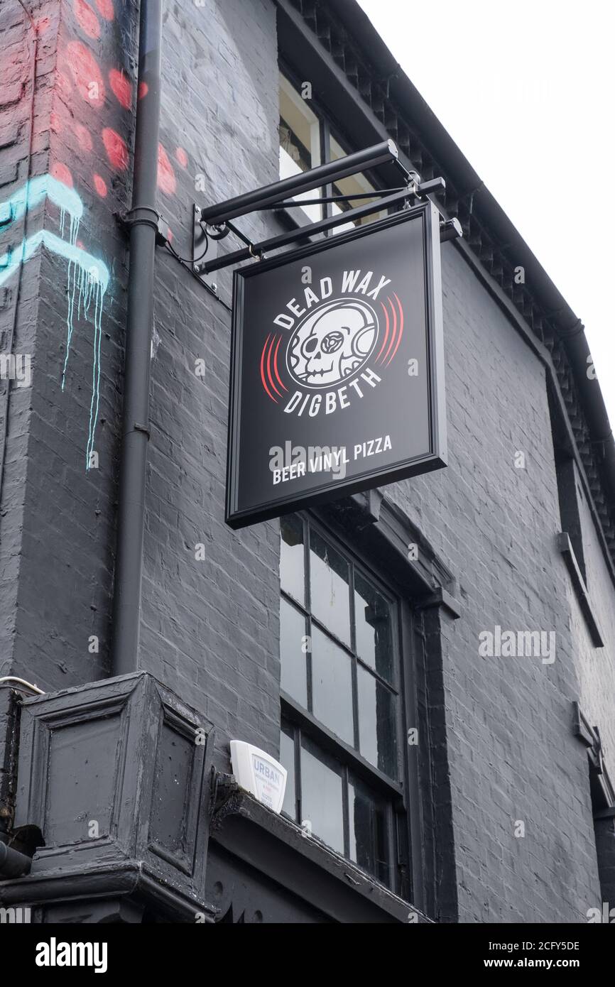 Dead Wax Digbeth est un bar de pub de musique live et de disques vinyles à Digbeth, Birmingham, Royaume-Uni Banque D'Images