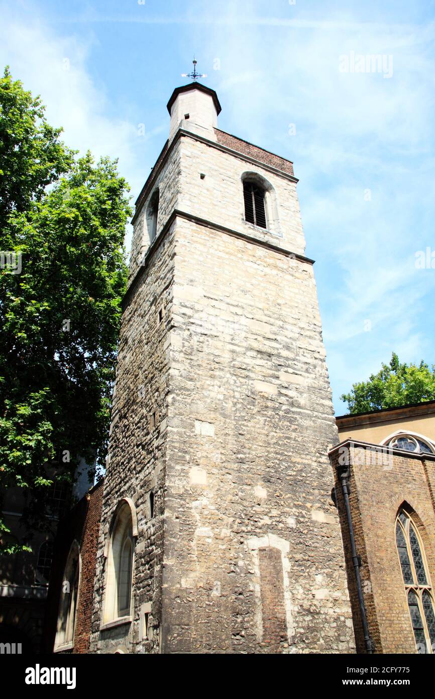St Batholomew la Grande église Londres Angleterre Royaume-Uni un 12e Église normande du siècle qui est une destination touristique populaire site d'attraction Banque D'Images