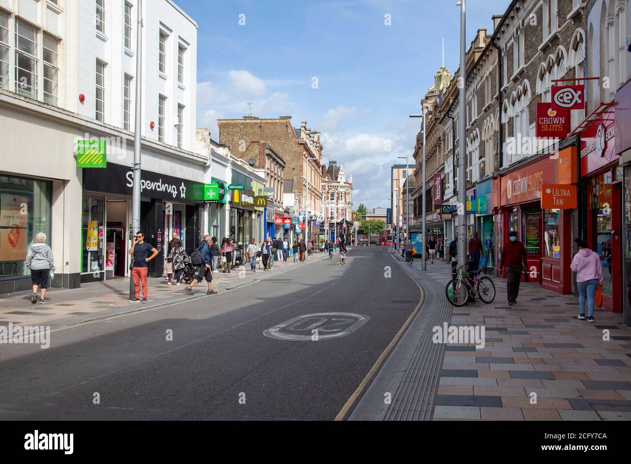 Vue sur St Johns Rd High Street près de Clapham Junction, Battersea - Londres UK Banque D'Images