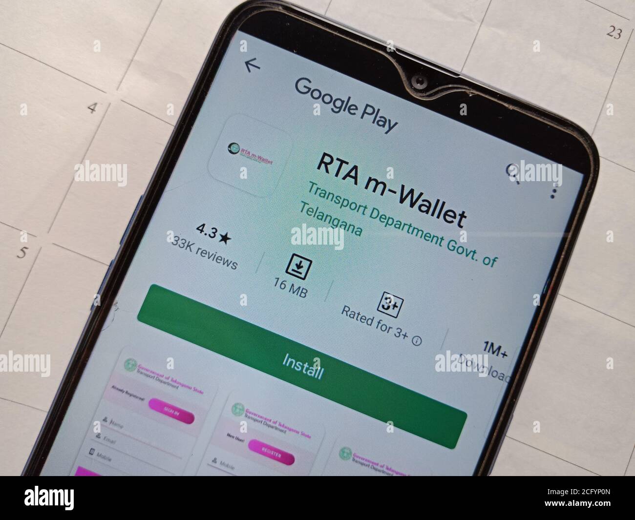 DISTRICT KATNI, INDE - 04 MAI 2020 : le logiciel d'application RTA m Wallet est affiché sur l'écran du smartphone isolé. Banque D'Images