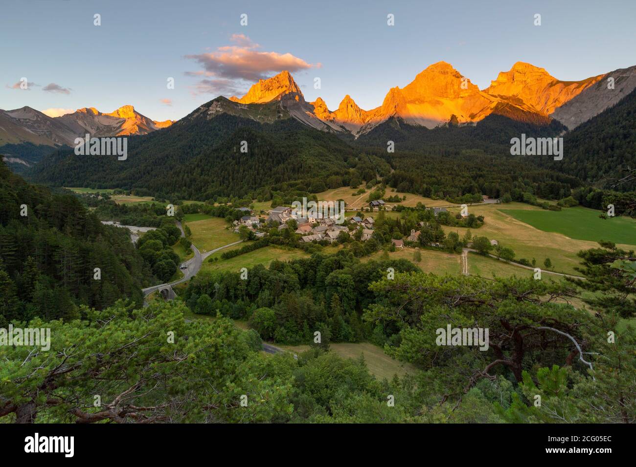 France, Drôme, Parc naturel régional du Vercors, vallée de Jarjatte, village de Jarjatte Banque D'Images