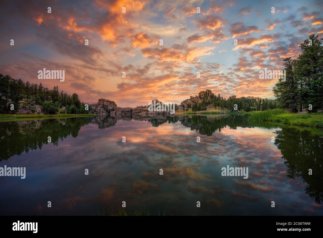 Magnifique lever du soleil au lac Sylvan Banque D'Images