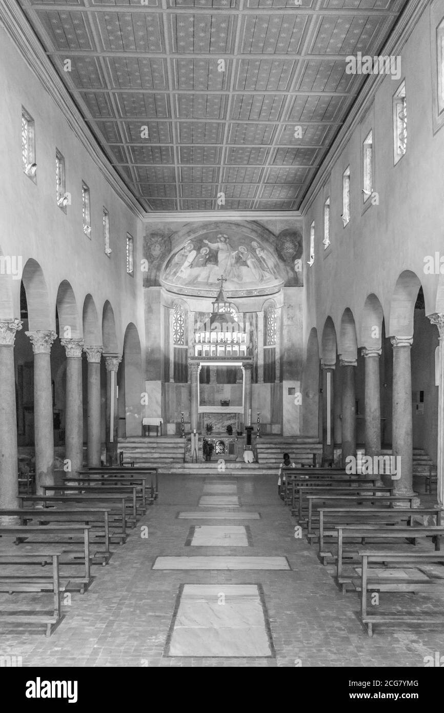 Siège du Vatican et centre principal du catholicisme, Rome présente des dizaines d'églises historiques et merveilleuses. Ici en particulier San Giorgio à Velabro Banque D'Images