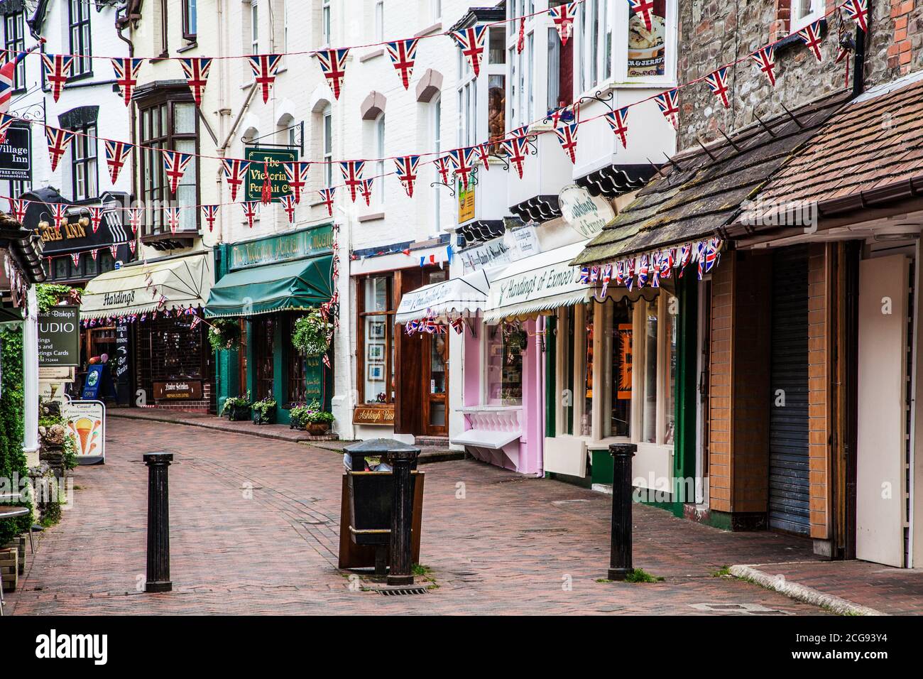 Le joli village côtier de Lynmouth à Devon. Banque D'Images