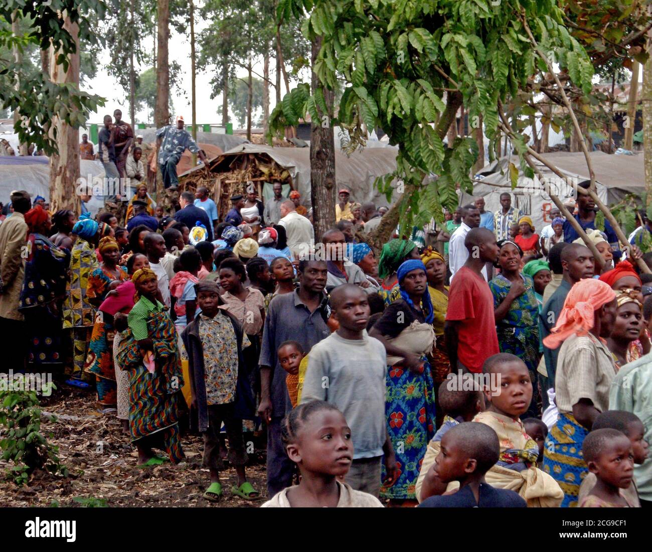 2009 - La scène au cours de l'arrivée de la secrétaire d'Etat américaine Hillary Rodham Clinton à la personne déplacée à l'intérieur de Mugunga (PCI) Camp à Goma, République démocratique du Congo Banque D'Images