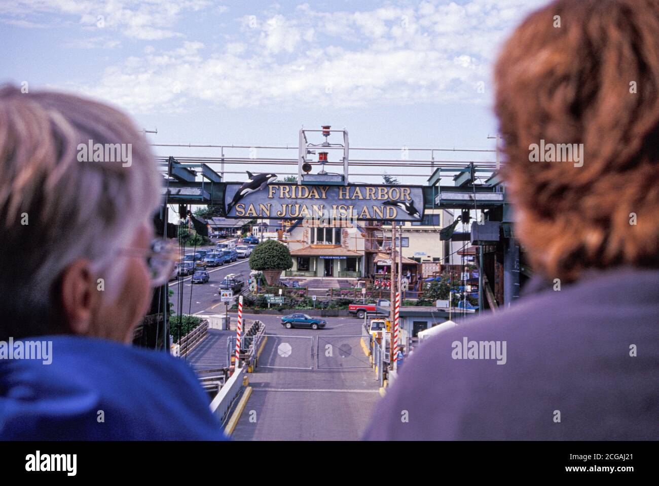 Passagers en ferry arrivant à Friday Harbor sur l'île de San Juan, Washington, États-Unis Banque D'Images