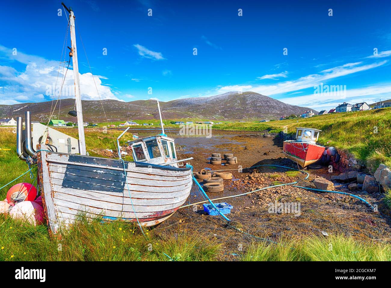 Vieux bateaux de pêche à Leverburgh sur l'île de Harris Dans les îles occidentales de l'Ecosse Banque D'Images