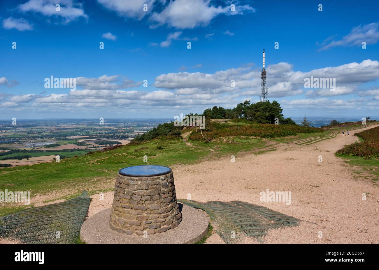 Le topogramme et l'émetteur au sommet du Wrekin, Shropshire Banque D'Images