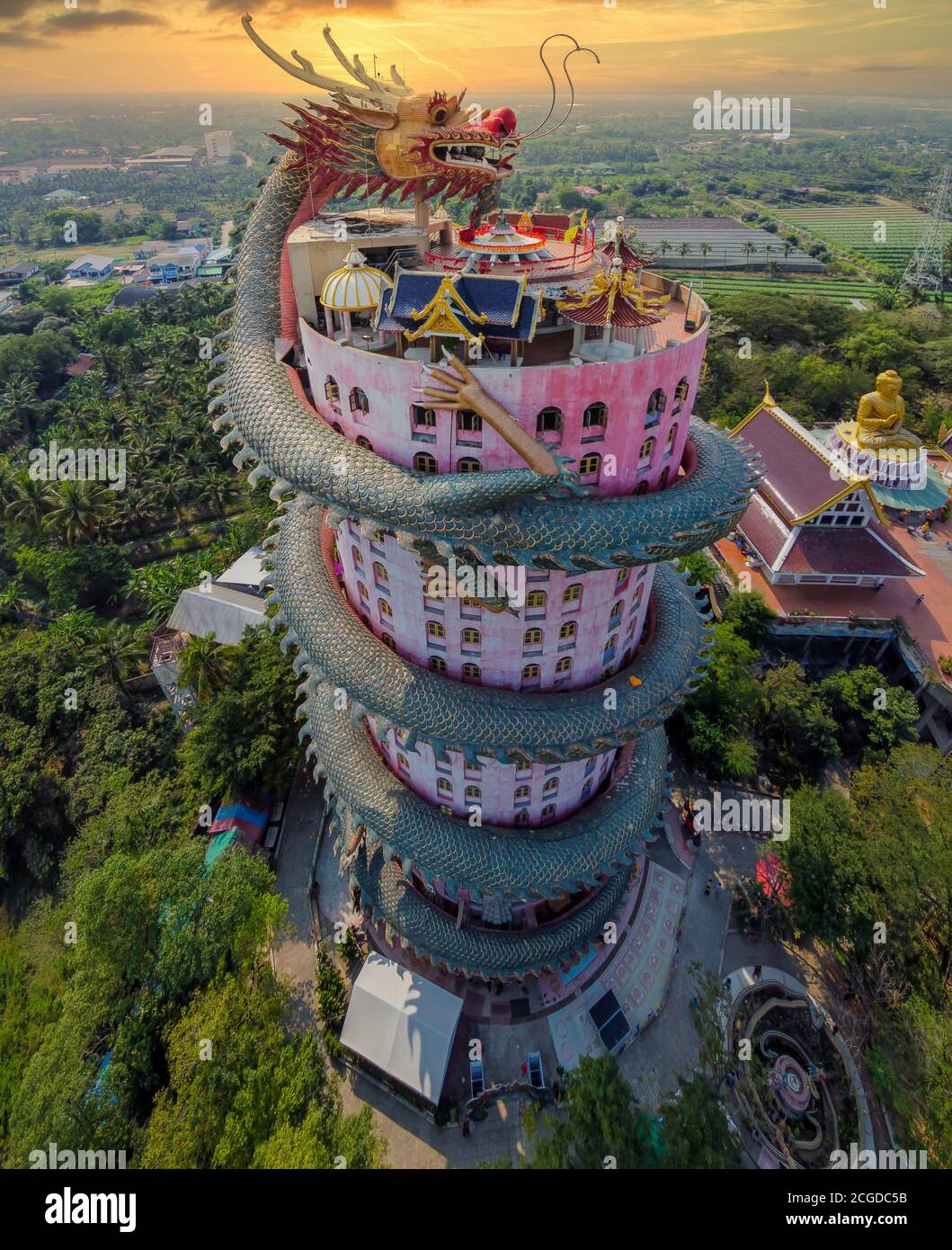 Bangkok, Thaïlande 10 février 2020 : vue aérienne du temple du dragon de Wat Samphran dans le district de Sam Phran, dans la province de Nakhon Pathom, près de Bangkok, à Taila Banque D'Images