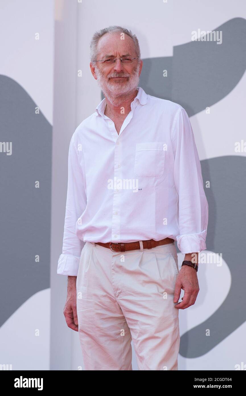 Uberto Pasolini, Nowhere Special Premiere, 77e Festival du film de Venise à Venise, Italie, le 09 septembre 2020. Photo de Ron Crusow/imageSPACE/MediaPunch Banque D'Images