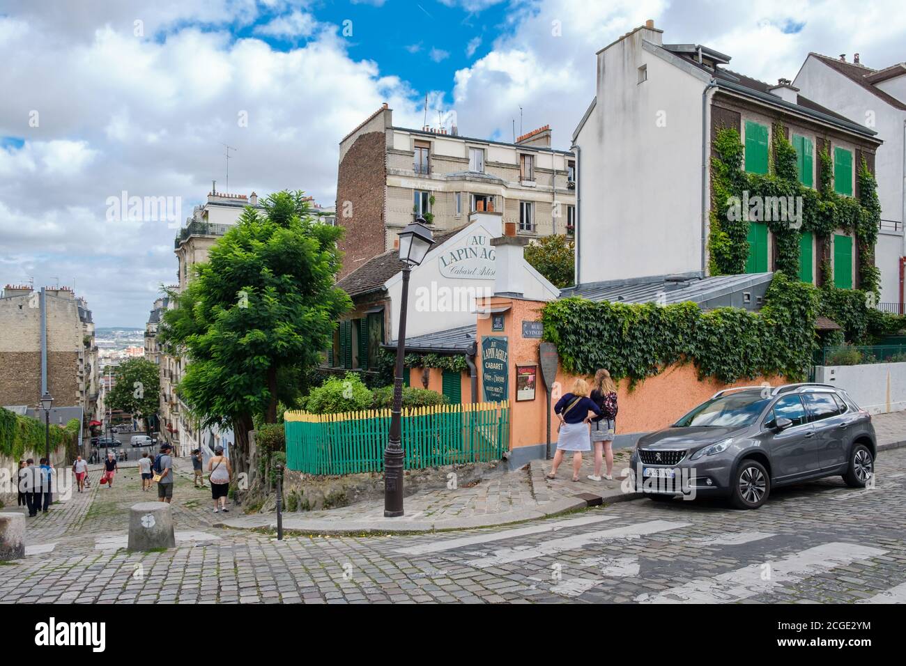 Le cabaret historique de lapin Agile dans le quartier bohème de Montmartre, Paris Banque D'Images