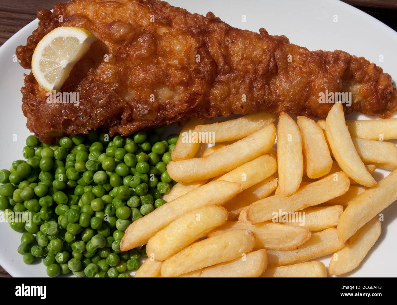 frites et poissons anglais traditionnels Banque D'Images