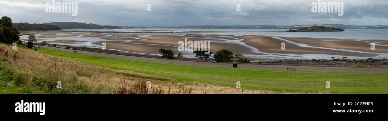 Vue panoramique sur Cramond Island et Causeway, Cramond Edinburgh, Écosse. Banque D'Images