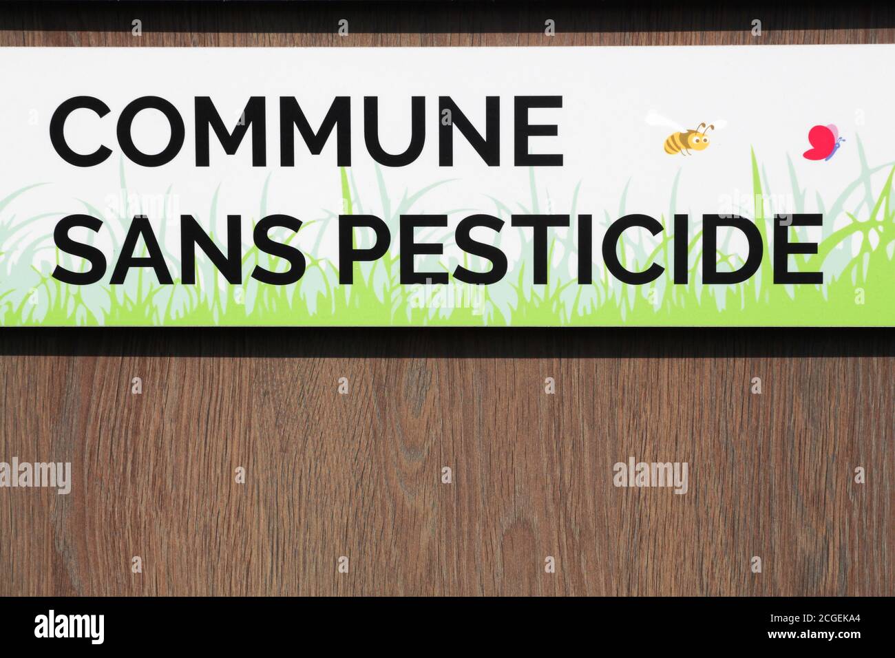 Dardilly, France - 27 juin 2020: Signature de municipalité sans pesticide en France appelée commune sans pesticide en français Banque D'Images