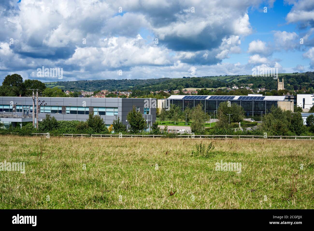 Vue sur Bishopbrook House et Blow House très durable (Breaam excellent) bureaux situés à Wells Cathedral Park, Wells, Somerset Banque D'Images