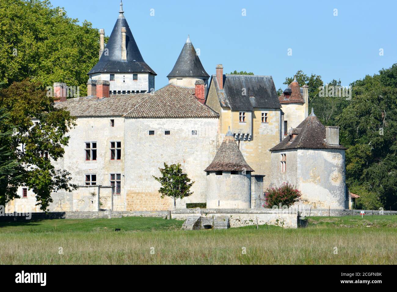 France, le château de Brede, monument historique, est situé au milieu du vignoble de Bordeaux. Dans ce domaine est né le philosophe Montesqiuieu. Banque D'Images