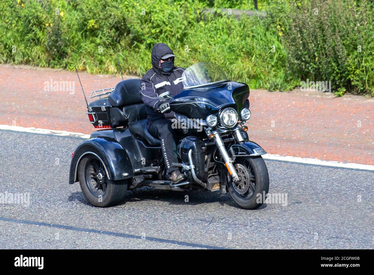 Harley DavidsonTri-Glide Ultra 3 moto sur roues, 3 roues, 3 roues, tricycle, tricycle, 3 moto à roues, motos trikes, moto à trois roues. Conception de moto, conception de vélo, Trikes personnalisés, Trike noir personnalisé. Banque D'Images