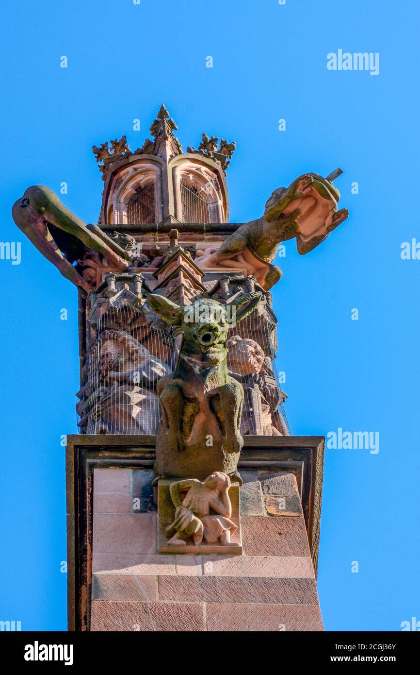 Freiburg im Breisgau, Münster avec des chiffres sur le mur extérieur Banque D'Images