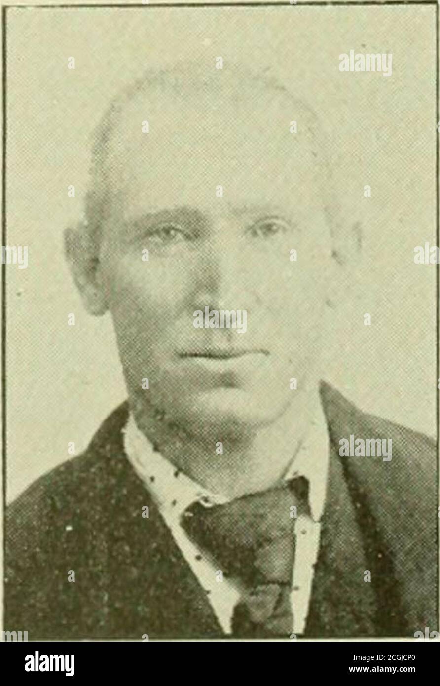 . Opdycke Tigers, 125e O. V. I., une histoire du régiment et des campagnes et batailles de l'Armée de Cumberland . E. P. Pfifek, K. Henry N. Tkacy, B. Kicks C. Davis, C (1890). 424 OPDYCKE TIGERS, OFFICIER!^ DE LA ]2R,TLI O. V. 1. ASSOCIATION. Les camarades suivants* ont servi comme officiers de l'Association, ceux qui ont été nommés pour la dernière fois comme officiers : comme président. Joseph Brltfp, capitaine Albert Yeo.m.vns, Cait. Ralsa C. HKI :. Capitaine Alexander Dickson, capitaine M. V. B. King. EN TANT QUE VICE-PRÉSIDENTS. Pour Coinspauy A.—Lieut. J. II Blackbckn, D. K. Bush. Pour la société B.—Albert Ma Thews. Banque D'Images