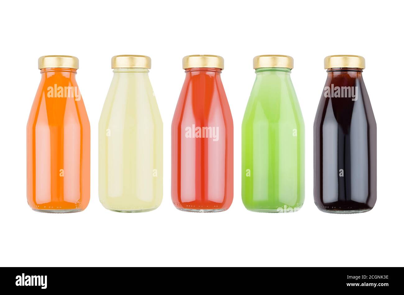 Collection de jus de légumes frais divers - boueux et transparent dans des bouteilles de verre, isolé, maquette pour le design, la publicité, le produit de marque. Banque D'Images