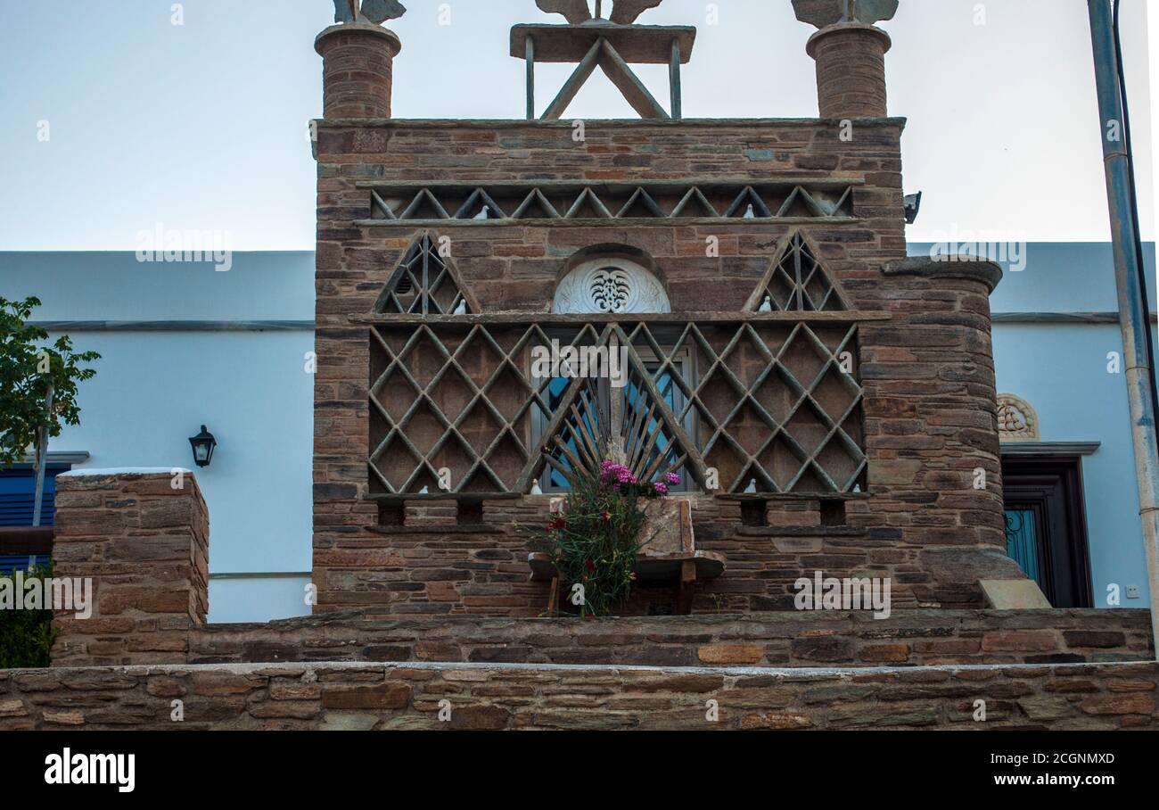 Photos prises de l'île grecque Tinos dans le sud de la mer Égée près de l'île de Mykonos. Ces photos se composent principalement de maisons, de fruits de mer, de navires et d'archéologie Banque D'Images